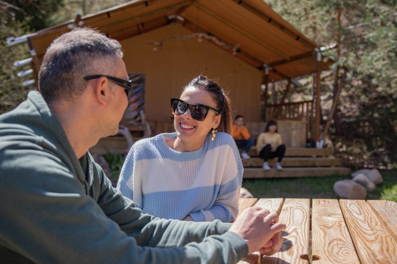 Camping Resort La Trapera Pradoluengo エクステリア 写真